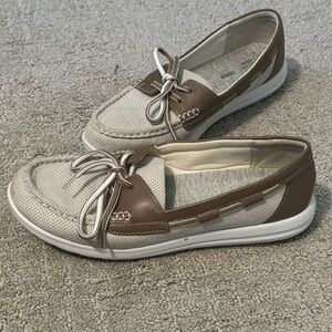 Clark’s Cloud-steepers Casual Comfort Loafers size 9.5 women’s slip on brown tan